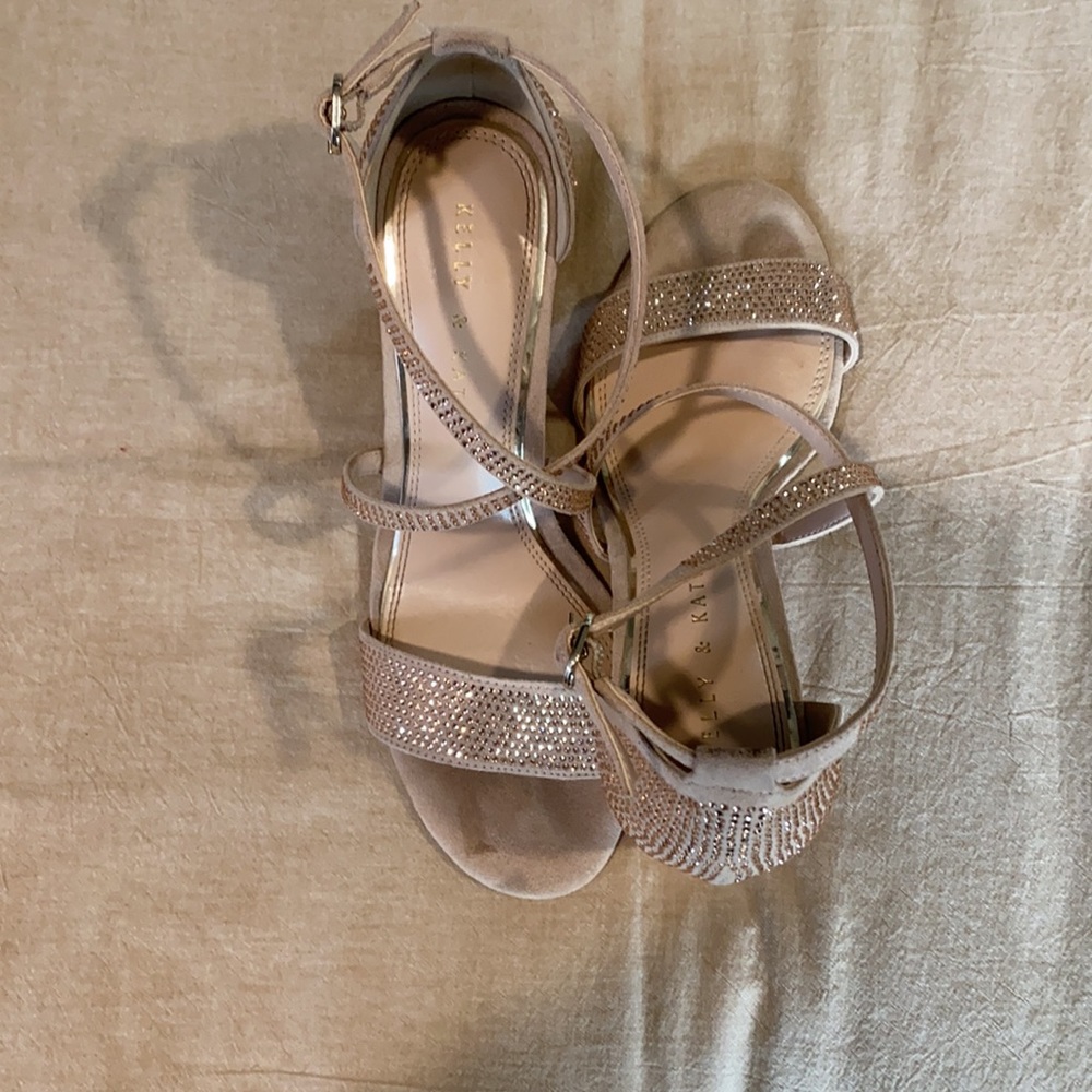 High heels - Picture 2 of 5